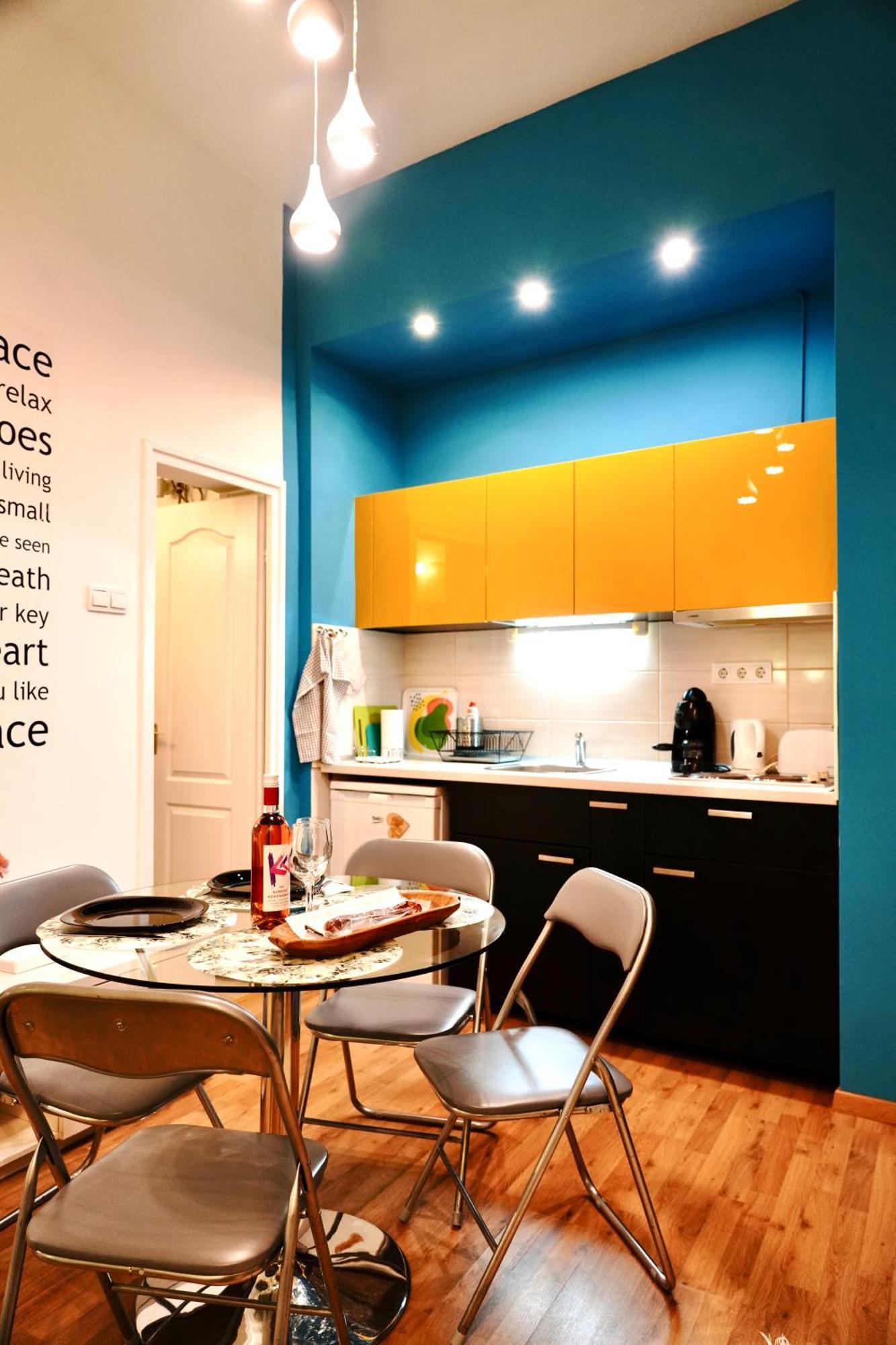 Blue Home In The Heart Of บูดาเปสต์ ภายนอก รูปภาพ